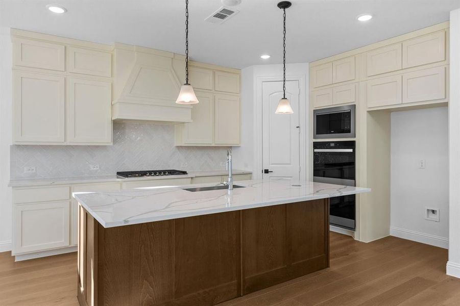 DAL_Painted Tree_Mineola_3917 Cathedral Lane (7)