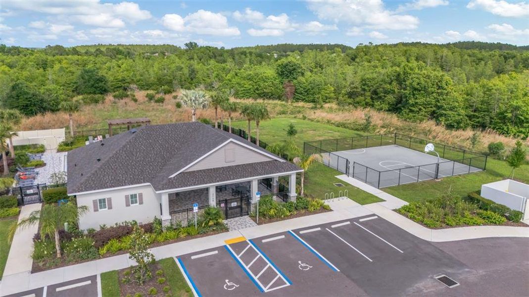 Community amenities in , Land O' Lakes (Image 27).