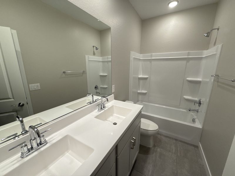 Lot 459 | Bathroom | Sabino | Sunrise - Canyon Series | Surprise, AZ | Landsea Homes