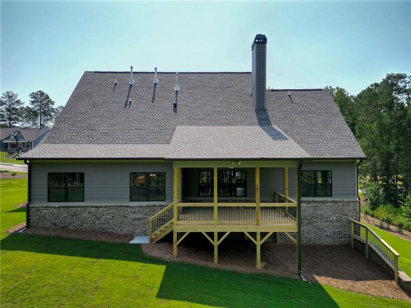 Exterior details and patio area of a home in Spring Creek, Monroe (Image 3). Exterior details and patio area of a home in Spring Creek, Monroe (Image 3).