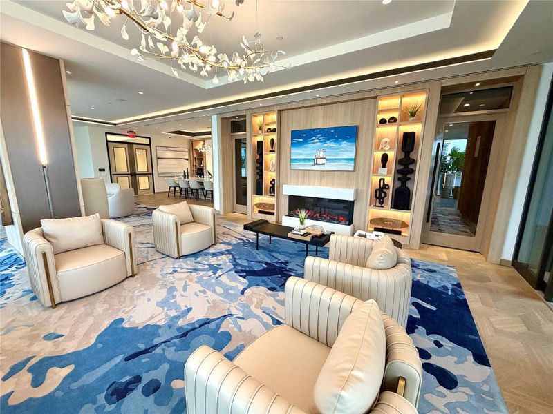 Seasons Gathering Lounge