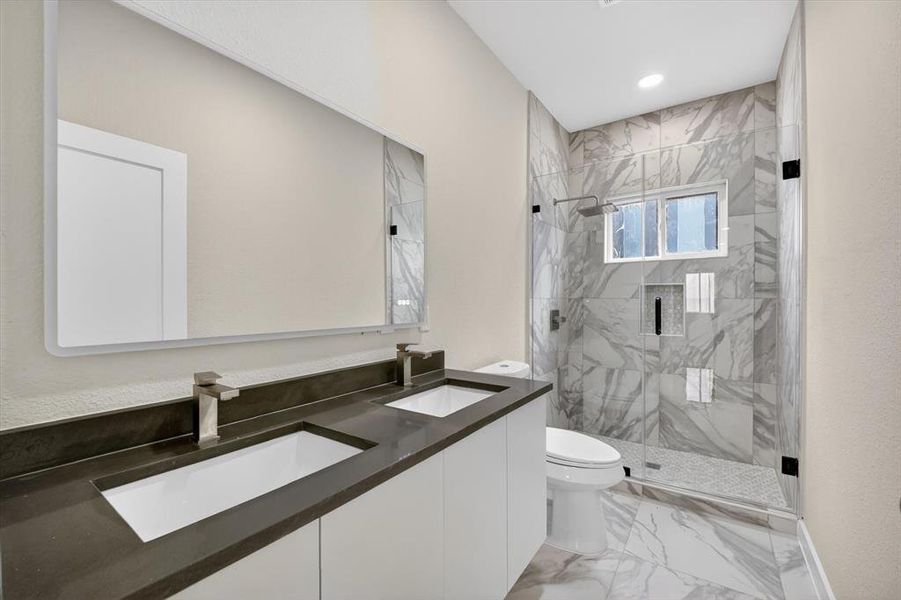 Furnished interior view inside a new home in , Irving (Image 5).