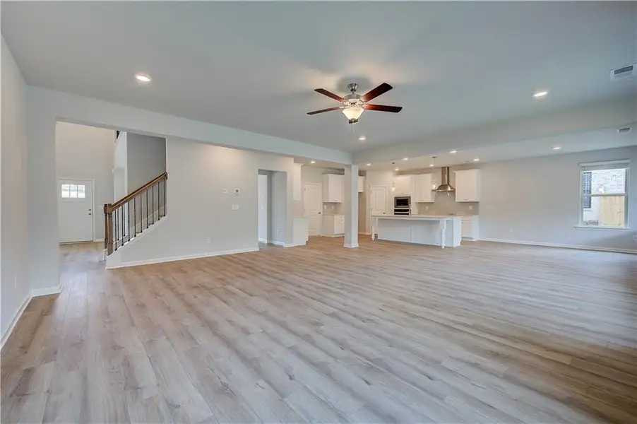Spacious, unfurnished interior of a new home in Adagio, Dacula (Image 30).