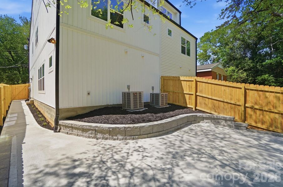 Exterior details and patio area of a home in , Charlotte (Image 4).