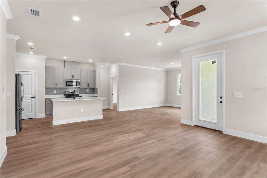 Spacious, unfurnished interior of a new home in , Plant City (Image 19). Spacious, unfurnished interior of a new home in , Plant City (Image 19).