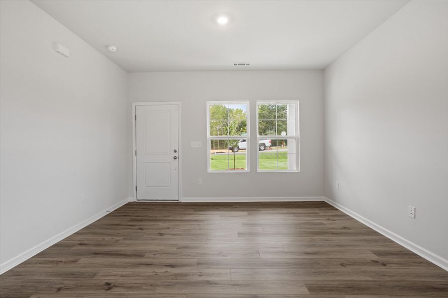 Spacious, unfurnished interior of a new home in Cambridge Reserve, Angier (Image 17).