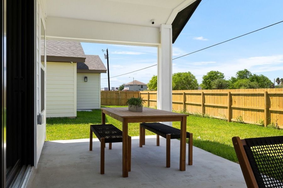 Representative exterior details of a home built from the Duranta by Hakes Brothers in The Heights at Riverbend II, Brownsville (Image 4).