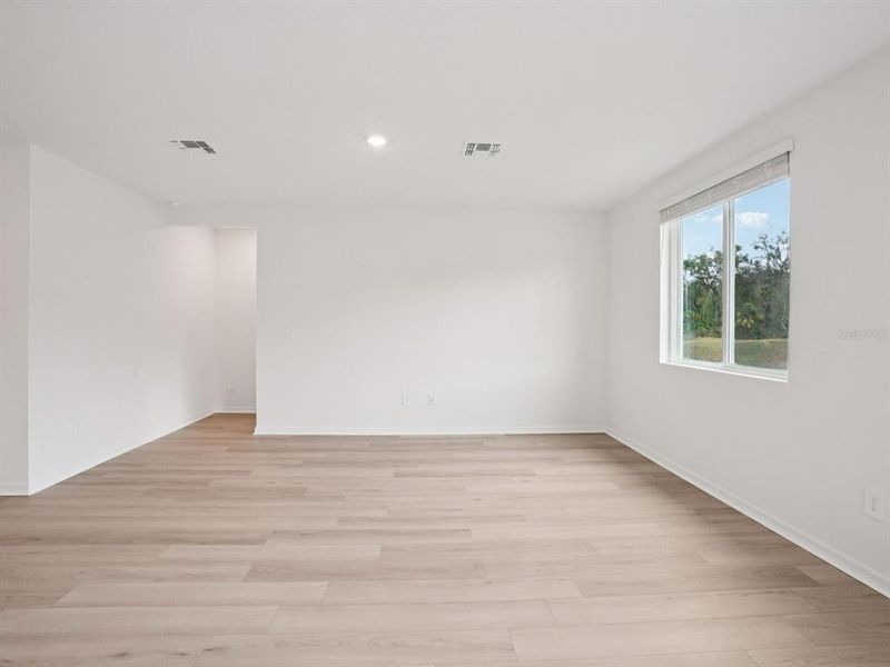 Spacious, unfurnished interior of a new home in Benton Hills - Premier Series, Brooksville (Image 9).