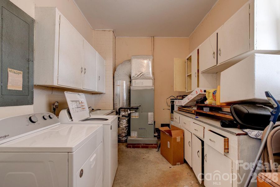 Furnished interior view inside a new home in , Pageland (Image 10).