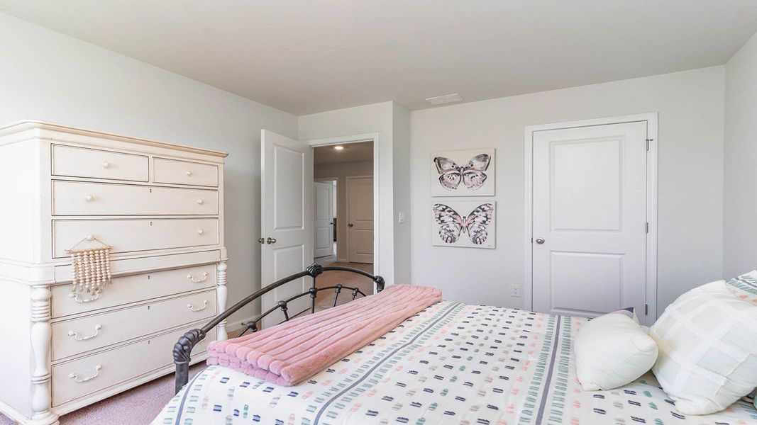 Representative furnished interior of a home built from the GALEN by D.R. Horton in Harper Meadows, Loris (Image 18).