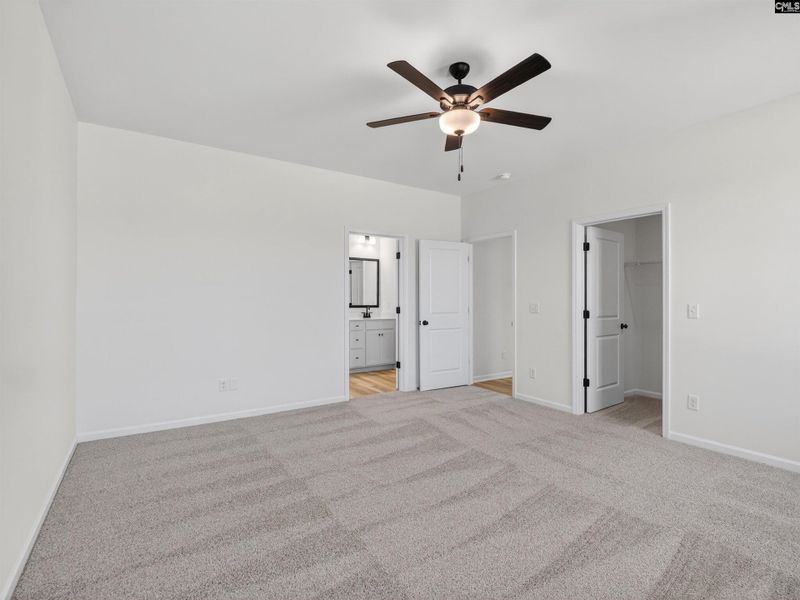 Spacious, unfurnished interior of a new home in Old Charleston Acres, Pelion (Image 31).