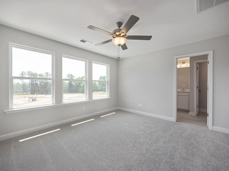 Spacious, unfurnished interior of a new home in Camden Park, Knightdale (Image 38). Spacious, unfurnished interior of a new home in Camden Park, Knightdale (Image 38).