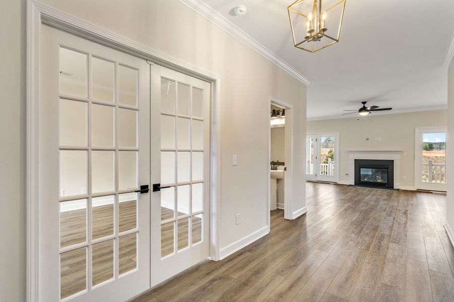 Spacious, unfurnished interior of a new home in Ridgecrest at Midway, Anderson (Image 19).