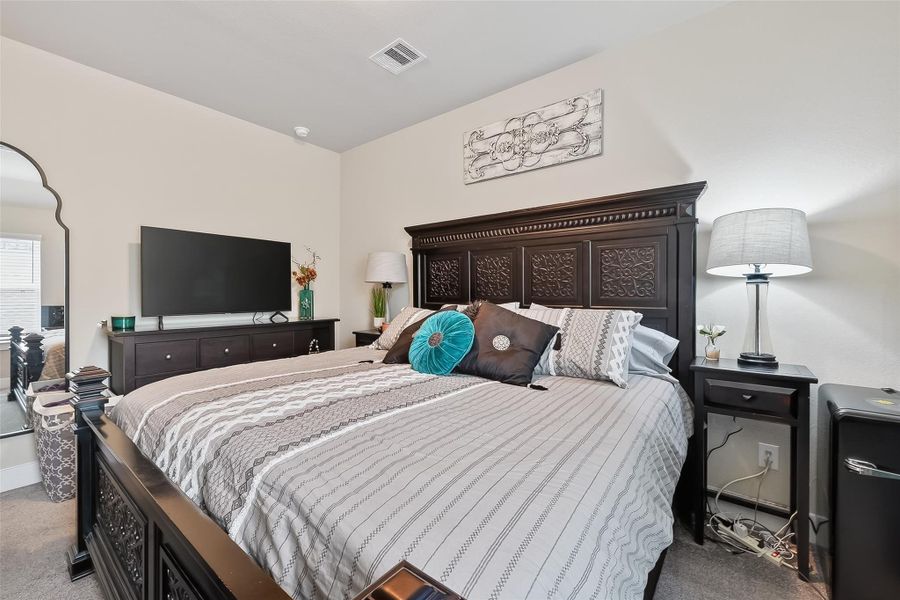 enough space for a King size bedroom set!