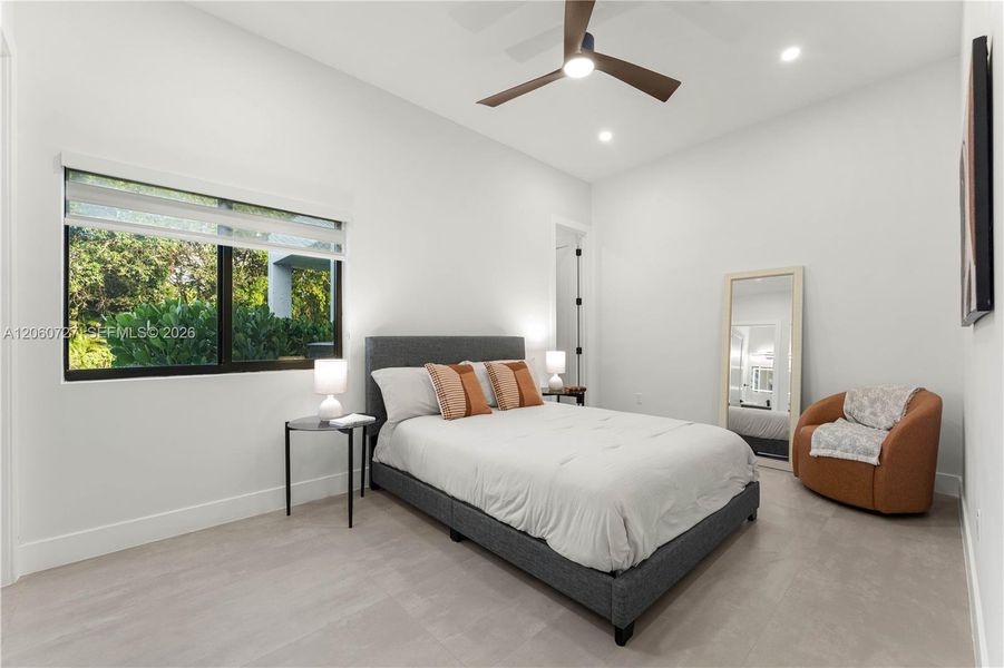 Furnished interior view inside a new home in , Plantation (Image 6).