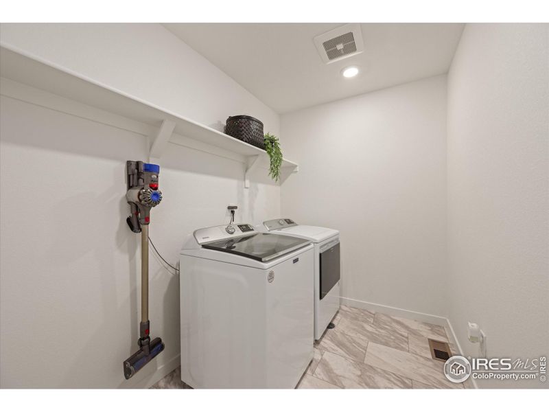 Conveniently Located Laundry Conveniently Located Laundry