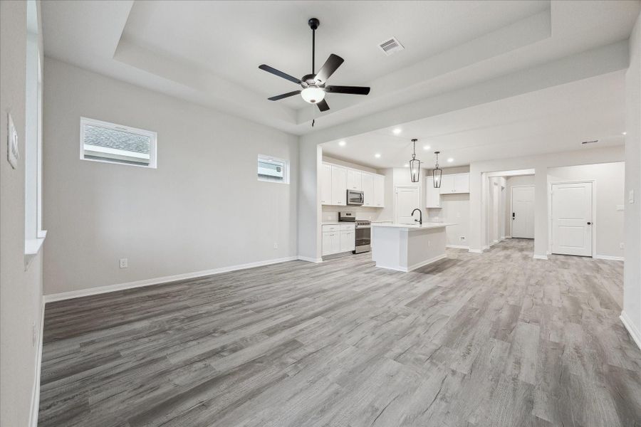 Spacious, unfurnished interior of a new home in Elyson, Katy (Image 22).
