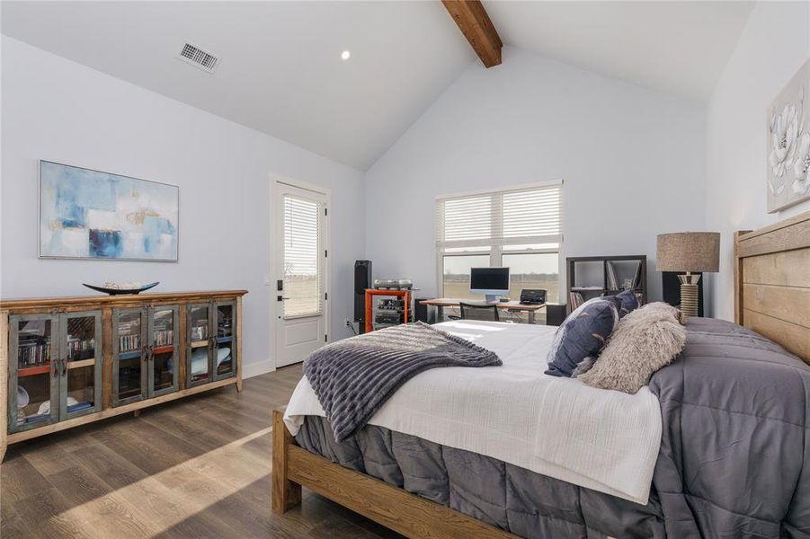 Furnished interior view inside a new home in , Gainesville (Image 16).
