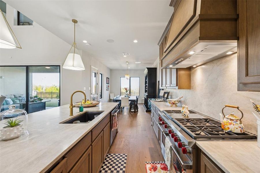 Furnished interior view inside a new home in , Frisco (Image 14).
