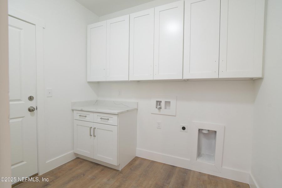 Furnished interior view inside a new home in , Jacksonville (Image 16).