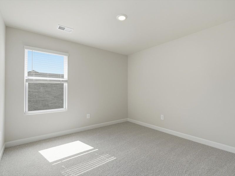 Spacious, unfurnished interior of a new home in Southwell Commons, Anderson (Image 16).