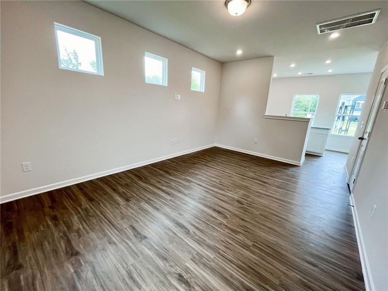 Spacious, unfurnished interior of a new home in Hillcrest Park, Ringgold (Image 10).