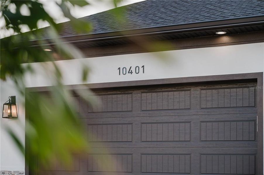 Exterior details and patio area of a home in , Port Charlotte (Image 31).