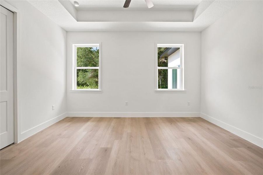 Spacious, unfurnished interior of a new home in , Dunnellon (Image 33).
