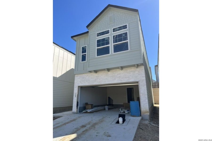 In-progress construction of a new home in Rose Hill, San Antonio, TX (Image 13).