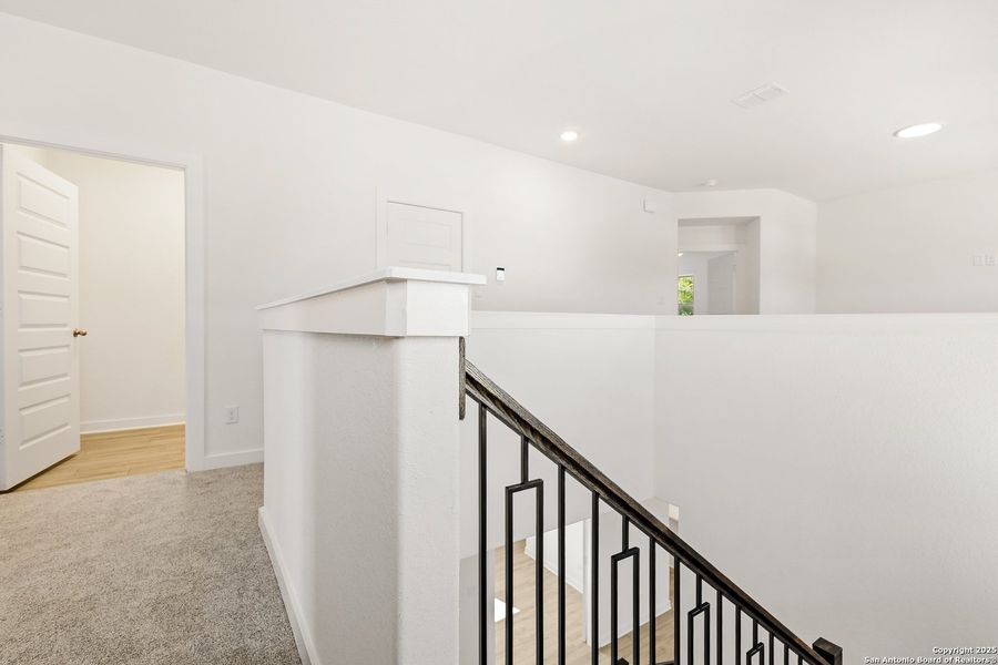 Spacious, unfurnished interior of a new home in Trilogy Grove, Leon Valley (Image 31). Spacious, unfurnished interior of a new home in Trilogy Grove, Leon Valley (Image 31).