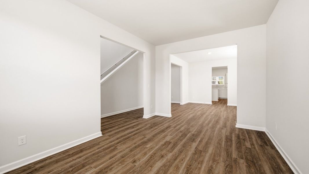 Spacious, unfurnished interior of a new home in Evergreen Crossing, Locust Grove (Image 16).