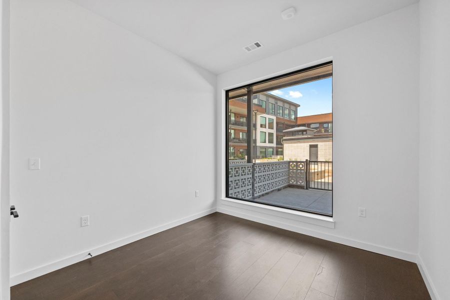 Spacious, unfurnished interior of a new home in One Oak, Austin (Image 12).