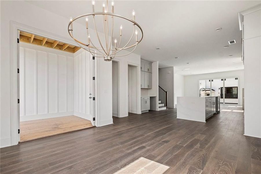 Spacious, unfurnished interior of a new home in , Atlanta (Image 19).