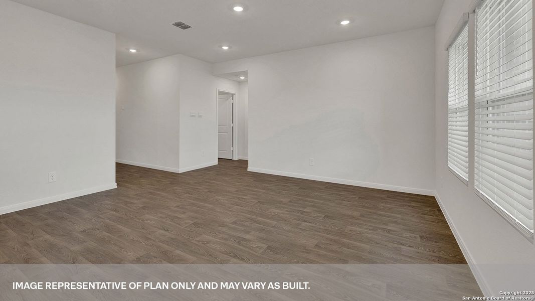 Spacious, unfurnished interior of a new home in Trace, San Marcos (Image 22).