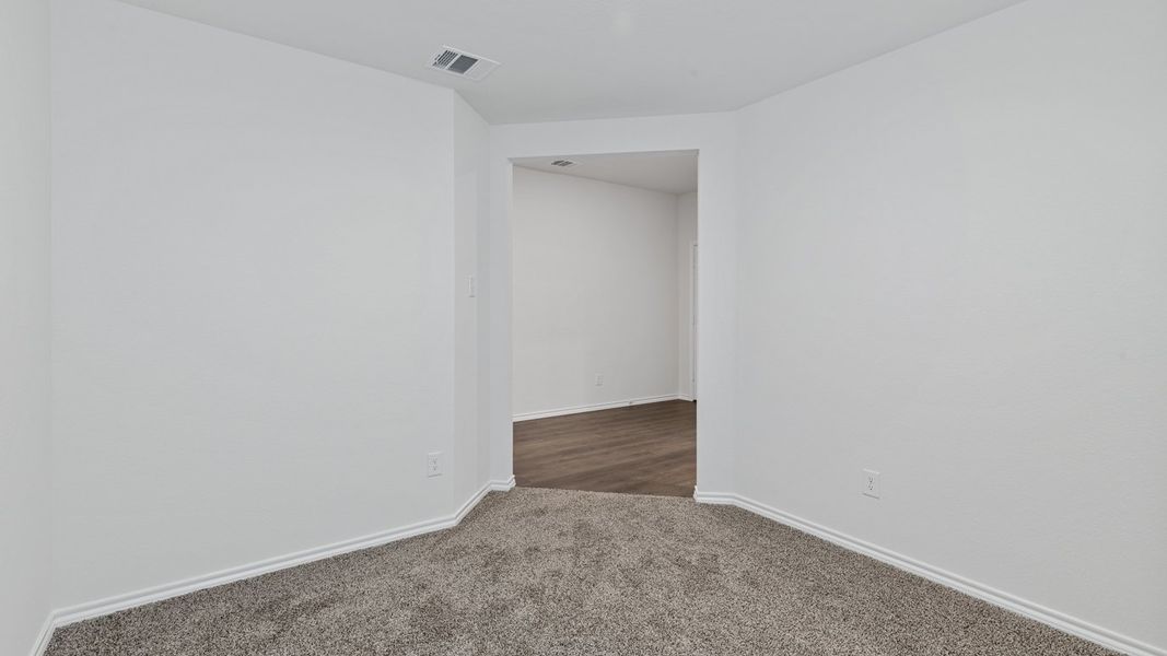 Representative unfurnished interior of a home built from the X40L Lakeway by D.R. Horton in Valor Farms, Royse City (Image 30).