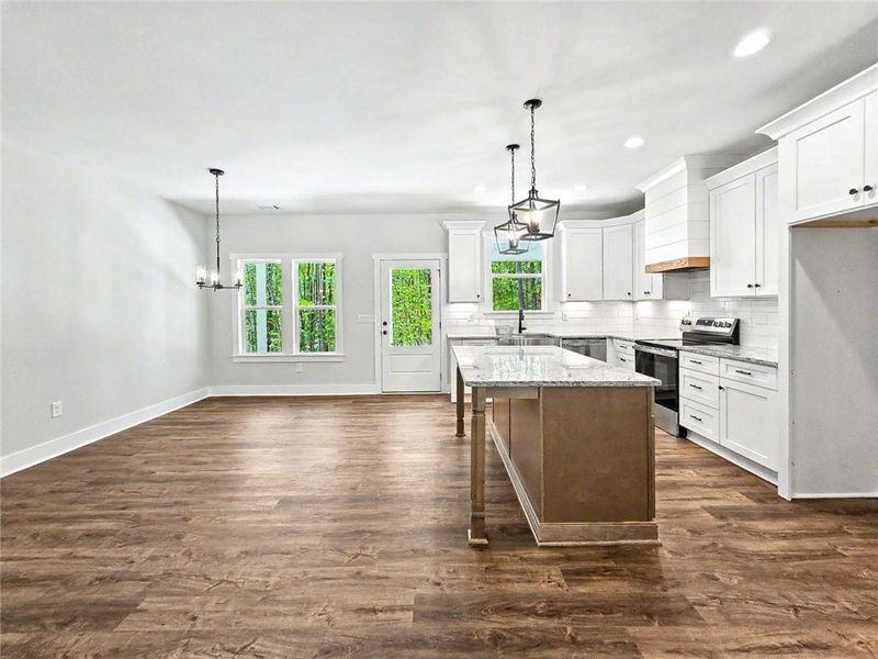 Furnished interior view inside a new home in , Dallas (Image 7).