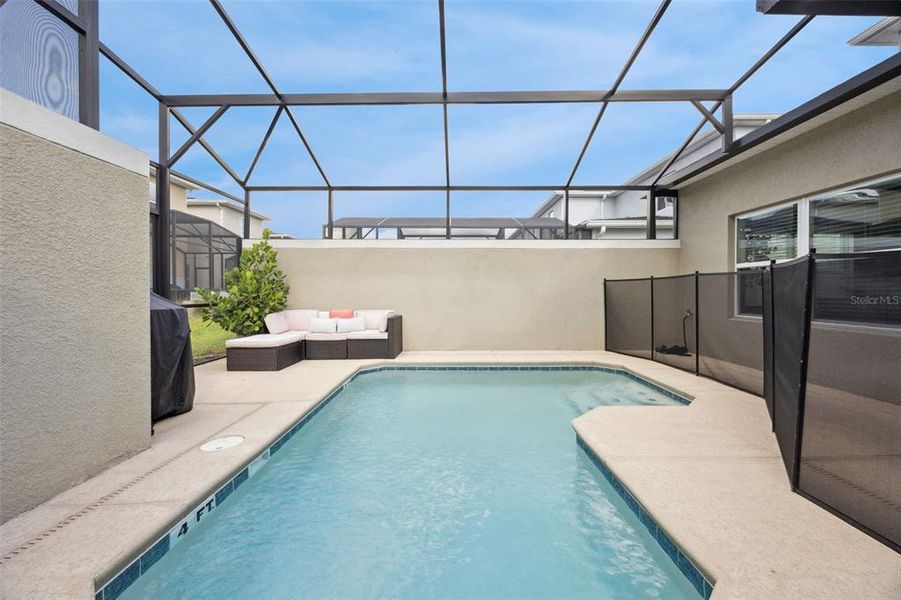 Exterior details and patio area of a home in , Kissimmee (Image 22).