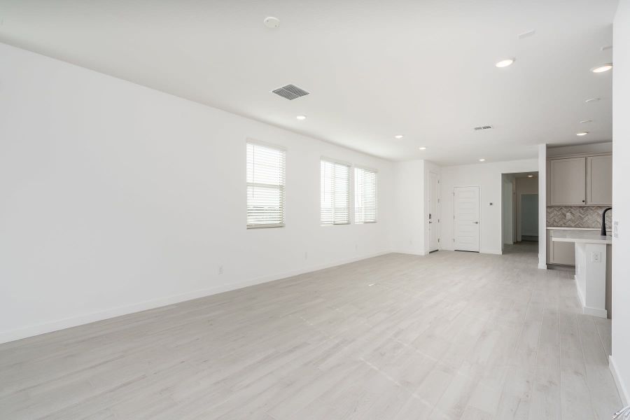 Dining Room | Celedon | Greenpointe | New homes in Eastmark, Arizona | Landsea Homes