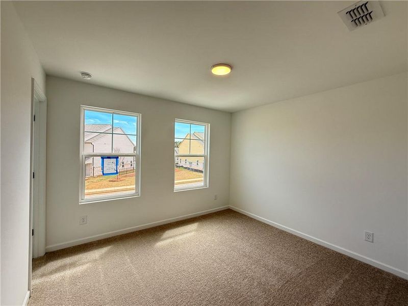 Spacious, unfurnished interior of a new home in Leydenview, Mableton (Image 25).