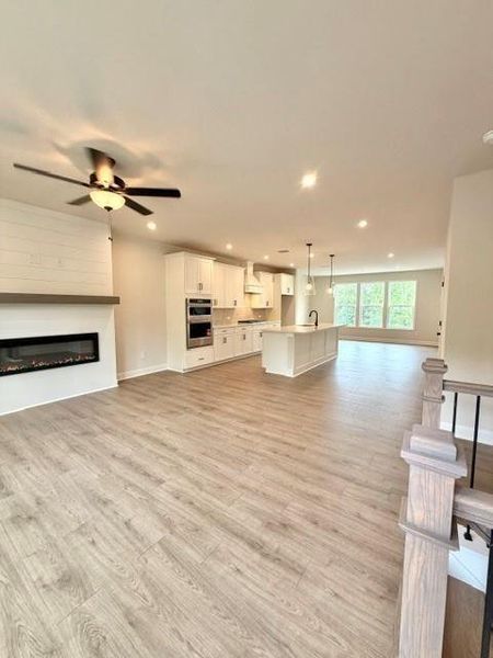 Spacious, unfurnished interior of a new home in Towne Village at Suwanee Dam, Sugar Hill (Image 14). Spacious, unfurnished interior of a new home in Towne Village at Suwanee Dam, Sugar Hill (Image 14).