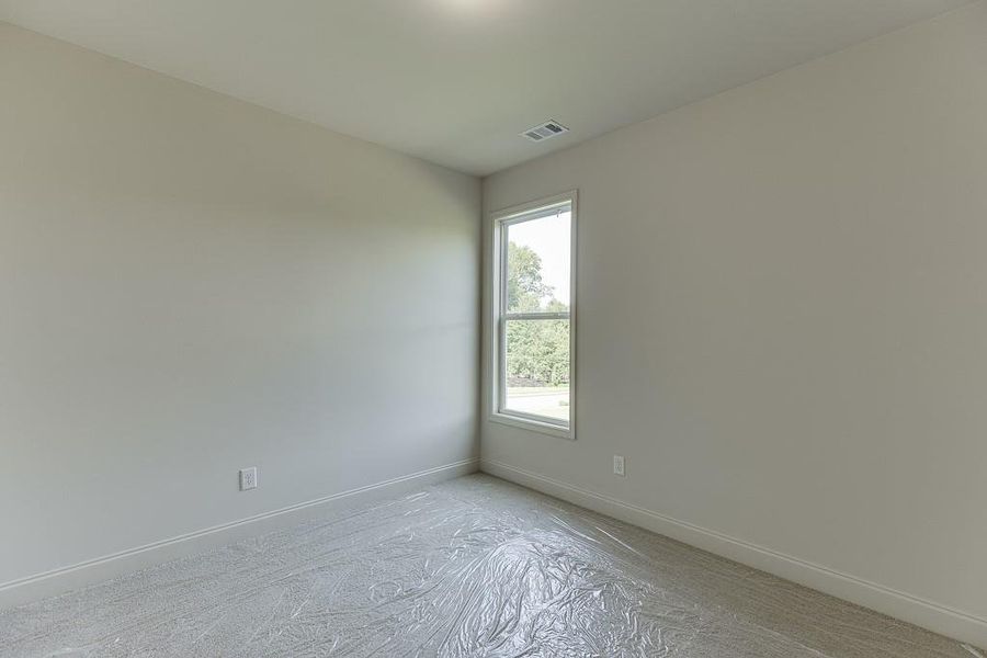 Spacious, unfurnished interior of a new home in , Jefferson (Image 34).