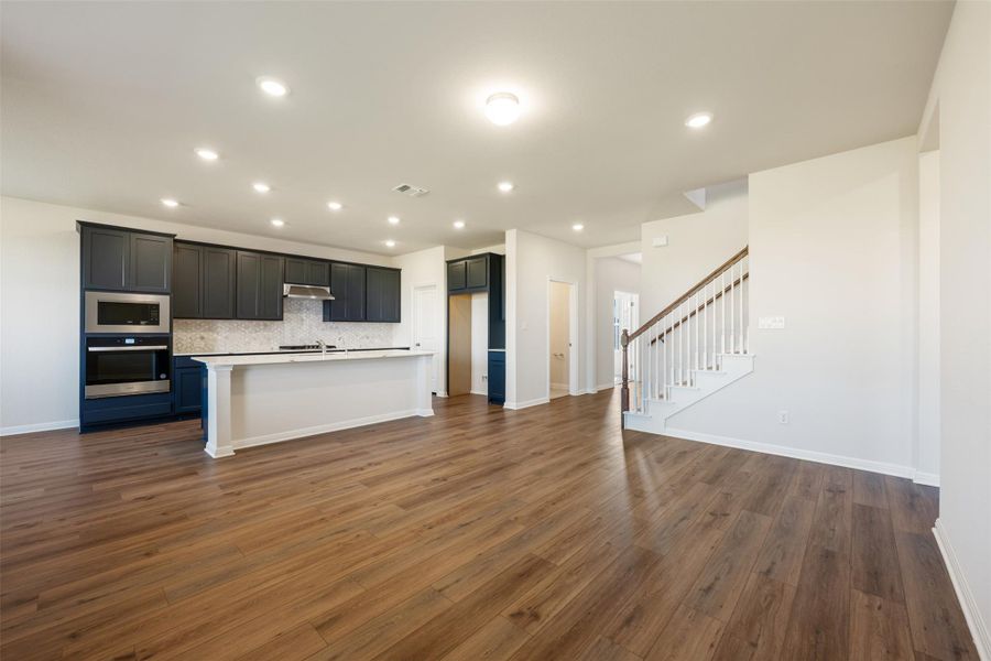 Representative images and renderings are for illustrative purposes. Actual structural options and design finishes of home may vary. Representative images and renderings are for illustrative purposes. Actual structural options and design finishes of home may vary.