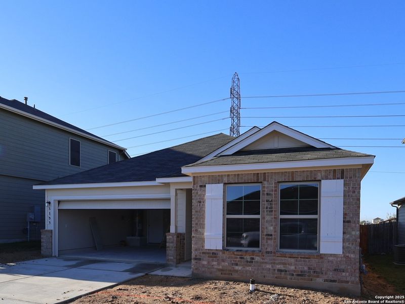 Image 40 of a home in Agave. Image 40 of a home in Agave.