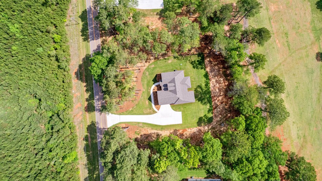 Image 46 of a home in Golfview.