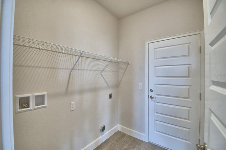 Spacious, unfurnished interior of a new home in Lake Juliana Estates, Auburndale (Image 35).