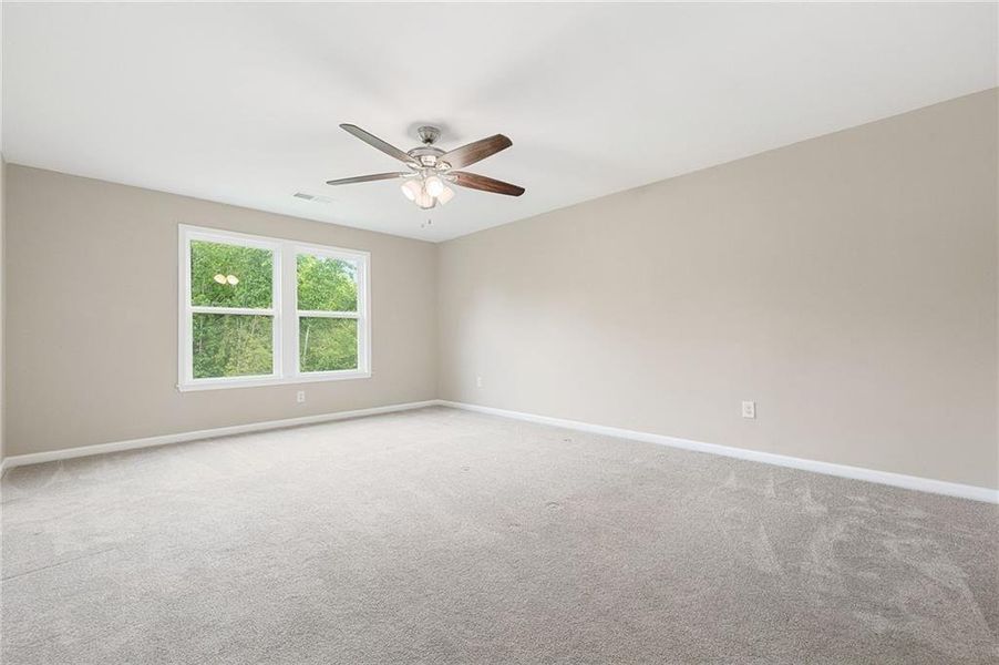Spacious, unfurnished interior of a new home in Crossvine Estates, Braselton (Image 13).
