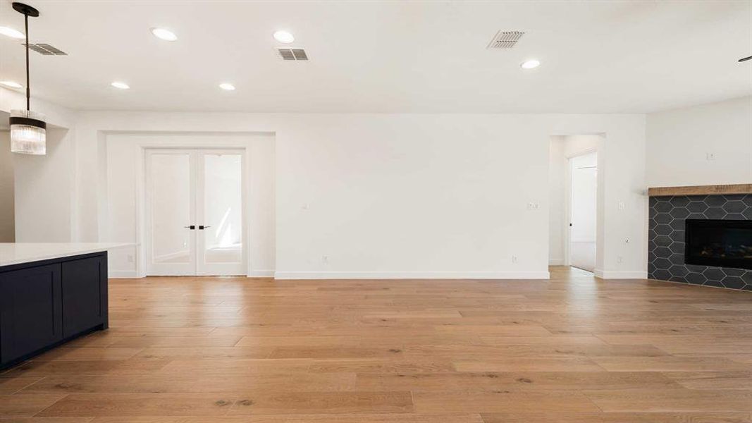 Spacious, unfurnished interior of a new home in Devonshire, Forney (Image 16).