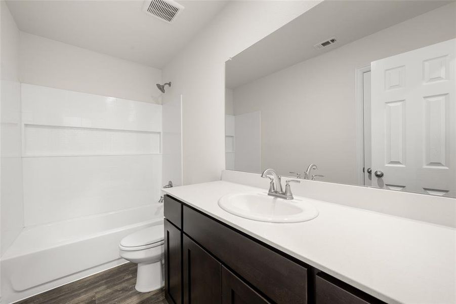 433 Rose- Bathroom-1 433 Rose- Bathroom-1