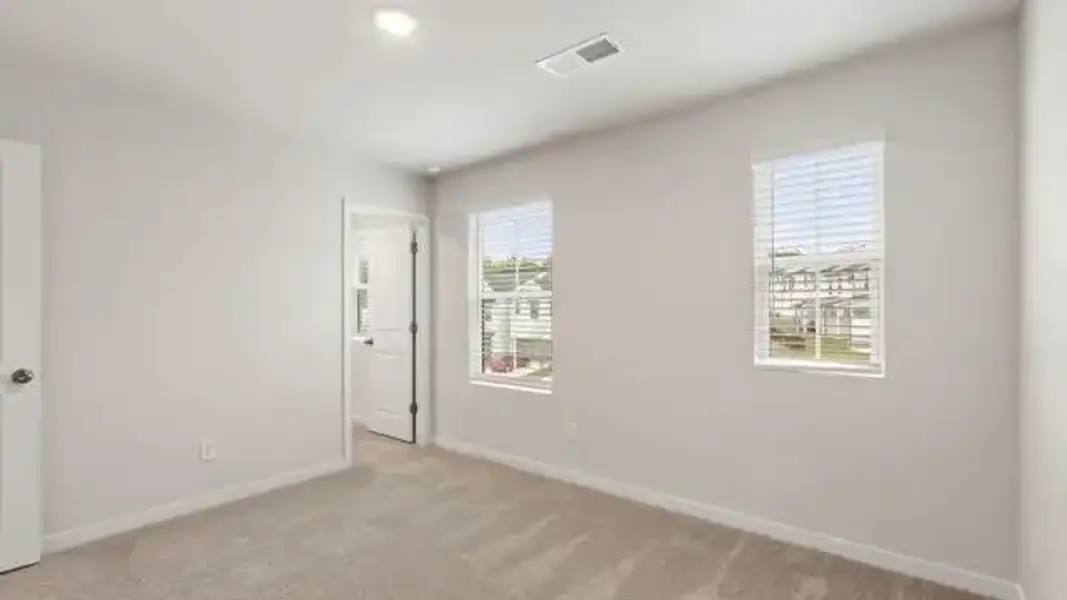 Spacious, unfurnished interior of a new home in Sherwood Square, Flowery Branch (Image 19).