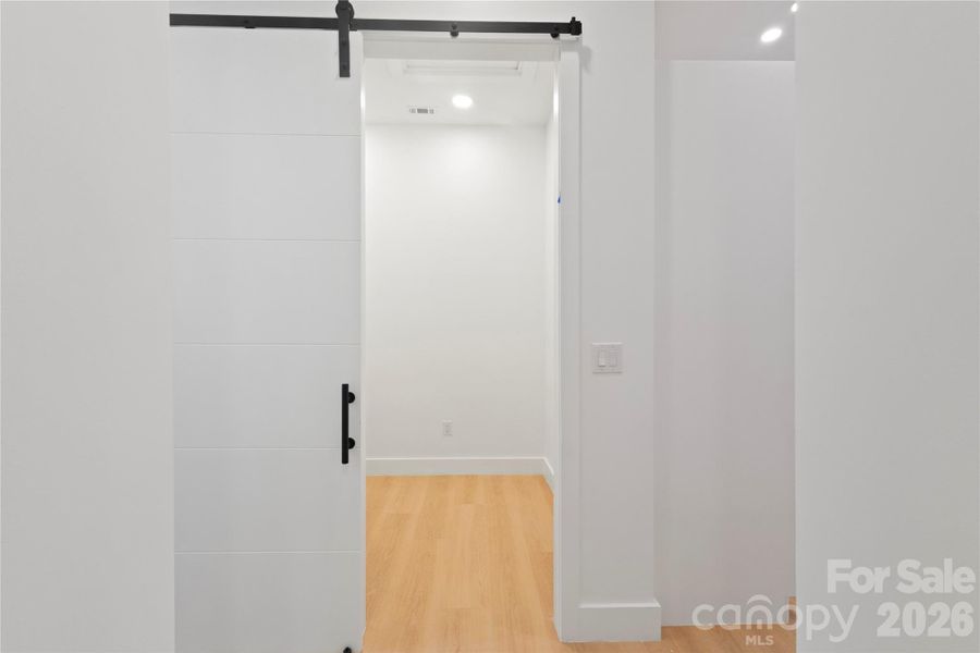 Spacious, unfurnished interior of a new home in , Gastonia (Image 22).